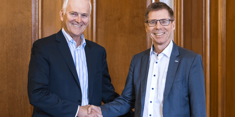 Marc Bürki, CEO de Swissquote et le Prof. Dr. Joël Mesot, Président de l'ETH Zurich