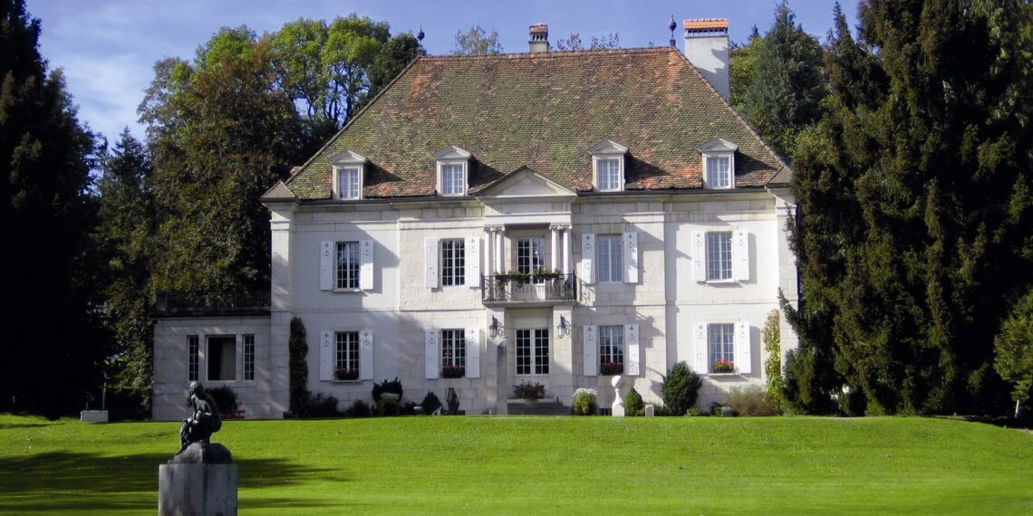 Le Pays de Neuchâtel au cœur du temps: une immersion dans l’horlogerie suisse