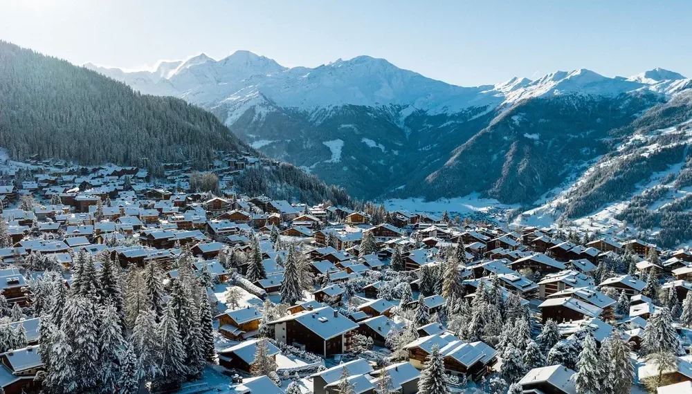 Naef Prestige | Knight Frank s’allie à Koja d’Or pour renforcer son offre alpine