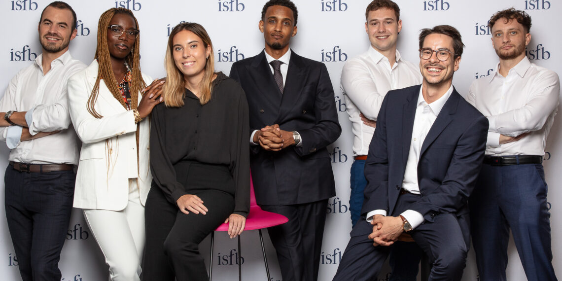 «La banque ne se résume plus à une image figée» – Trois regards sur les attentes des jeunes talents
