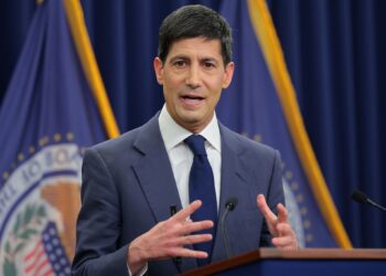 Début surprenant de l’ère Kevin Warsh