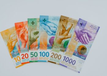 Le franc revient au centre de l’attention